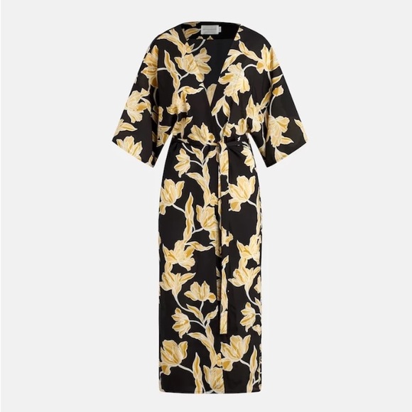 Maison Du Soir Other - NWOT Maison Du Soir Floral Robe